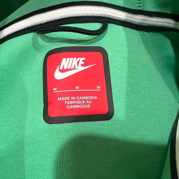 Nike, Tech Fleece, FB7921 363, Green - Picture 2 of 13